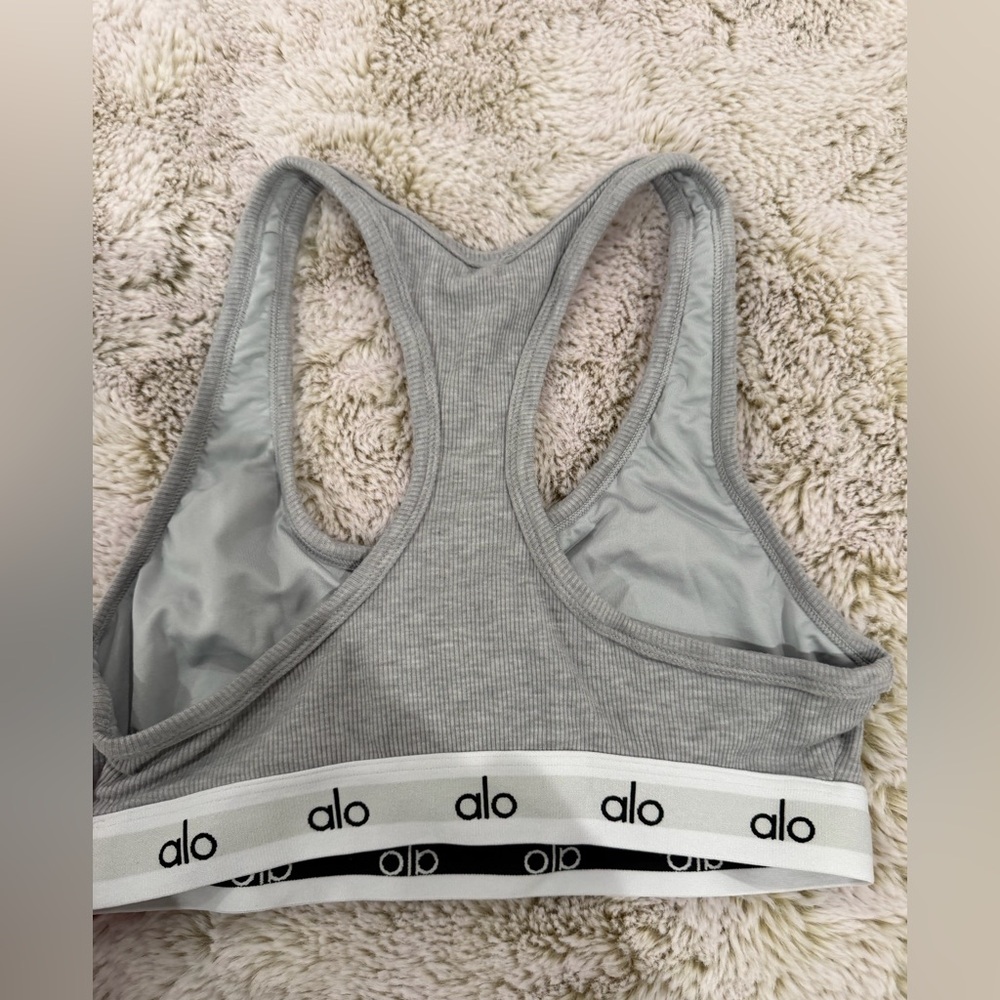 Alo women’s grey ribbed bra - Picture 3 of 3